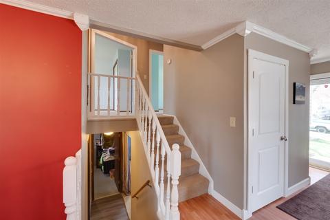 104 S Evergreen Ln, Bloomington, IL 61704 photo 9