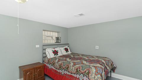 4954 S Kolin Ave, Chicago, IL 60632 photo 13