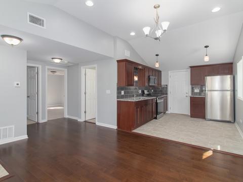 308 S Calhoun St, Aurora, IL 60505 photo 5
