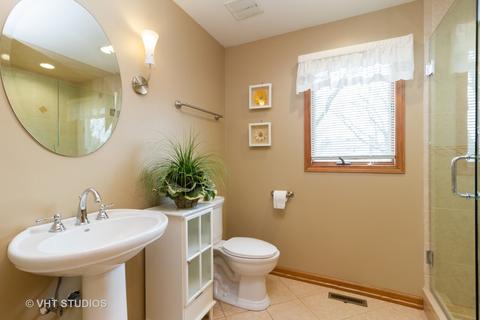 5341 Judy Ct, Oak Forest, IL 60452 photo 9