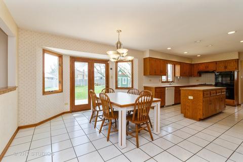 5341 Judy Ct, Oak Forest, IL 60452 photo 6