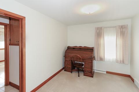 2240 Cedar St, Des Plaines, IL 60018 photo 7