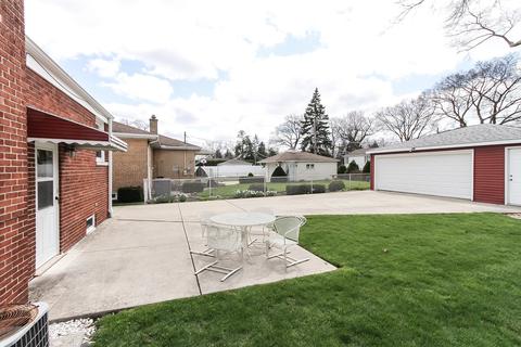 2240 Cedar St, Des Plaines, IL 60018 photo 20