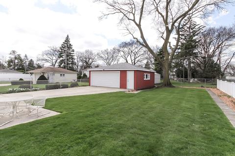 2240 Cedar St, Des Plaines, IL 60018 photo 21