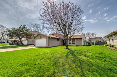 1237 Borden Dr, Elgin, IL 60120 photo 4