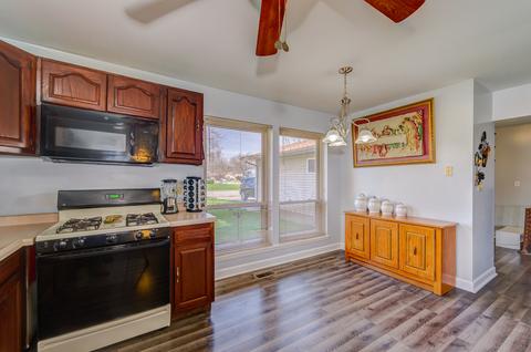 1237 Borden Dr, Elgin, IL 60120 photo 18