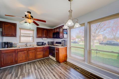 1237 Borden Dr, Elgin, IL 60120 photo 21