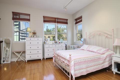 21 N Ada St, Chicago, IL 60607 photo 28