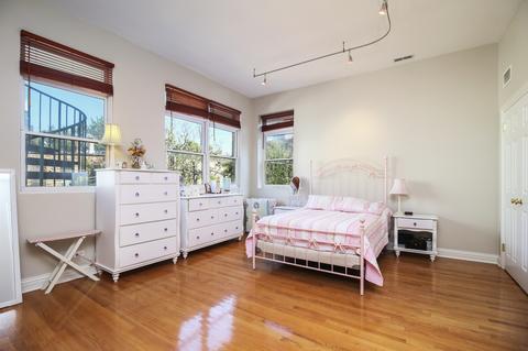 21 N Ada St, Chicago, IL 60607 photo 27