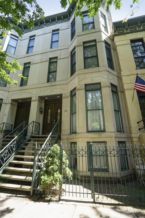21 N Ada St, Chicago, IL 60607 photo 1
