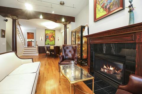 21 N Ada St, Chicago, IL 60607 photo 6