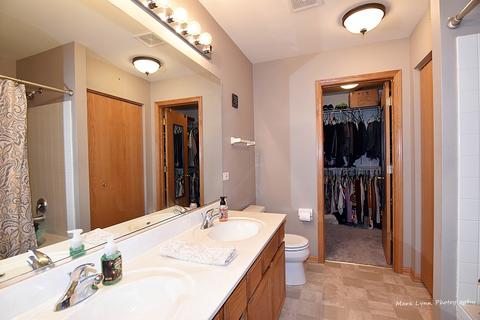 2336 Foxmoor Ln, Aurora, IL 60502 photo 17