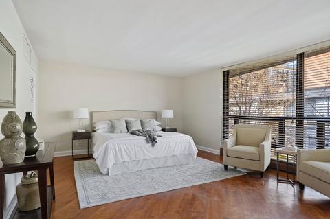 526 W Barry Ave #A, Chicago, IL 60657 photo 15