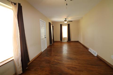 6904 Cotton St, Clinton, IL 61727 photo 6