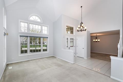 1464 Canter Ln, Bartlett, IL 60103 photo 2