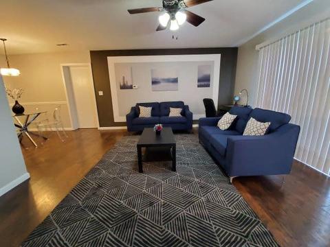 1590 Perry Ct #B, Aurora, IL 60505 photo 2