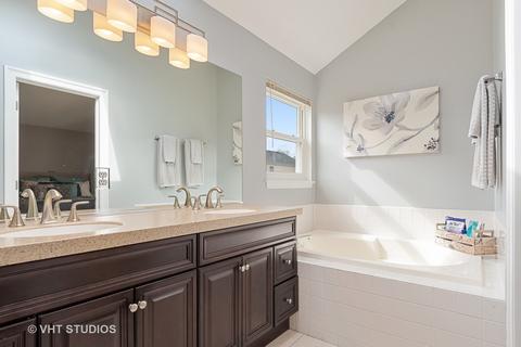 666 Nichole Ln, Geneva, IL 60134 photo 8