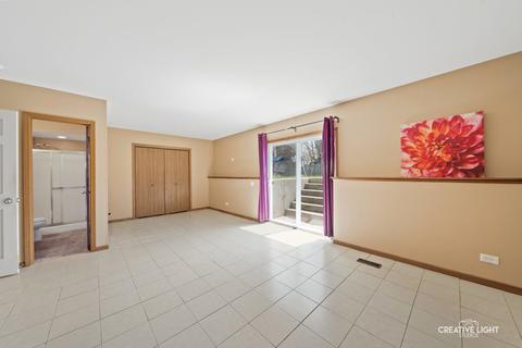 2187 Royal Blvd, Elgin, IL 60123 photo 8