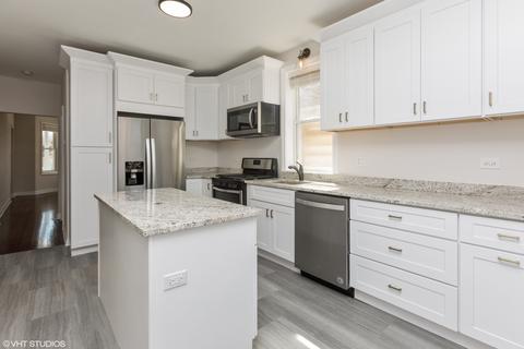 8644 S Colfax Ave, Chicago, IL 60617 photo 3
