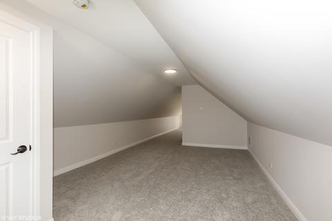8644 S Colfax Ave, Chicago, IL 60617 photo 11