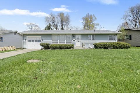 1220 Paula Dr, Champaign, IL 61821 photo 2