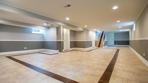 8937 S Cornell Ave, Chicago, IL 60617 photo 14