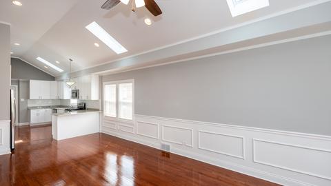 8937 S Cornell Ave, Chicago, IL 60617 photo 4
