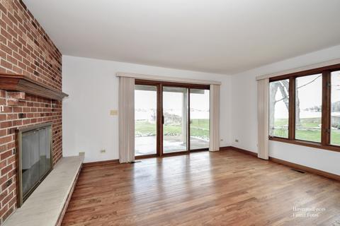 631 E Liberty St, Wauconda, IL 60084 photo 8