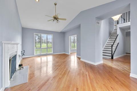 667 Rose Ln, Bartlett, IL 60103 photo 5