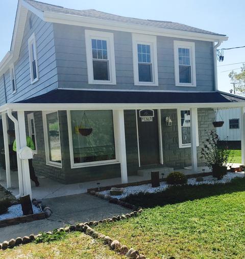 910 Ames St, Lockport, IL 60441 photo 2