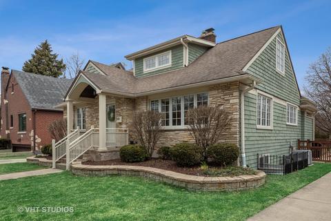 455 Uvedale Ct, Riverside, IL 60546 photo 2