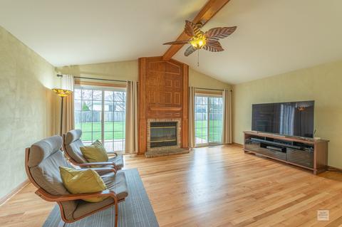 2630 Dorothy Dr, Aurora, IL 60504 photo 9