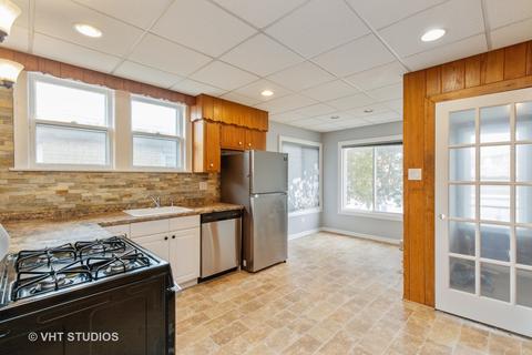 8134 Salisbury Ave, Lyons, IL 60534 photo 3
