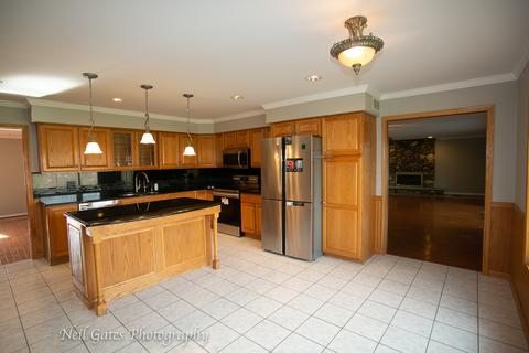 3320 E Reichert Dr, Crete, IL 60417 photo 12