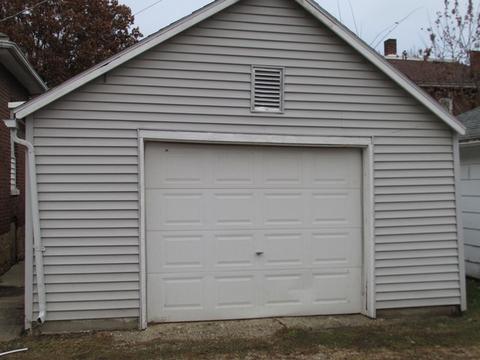 707 E 4th St, Sterling, IL 61081 photo 6