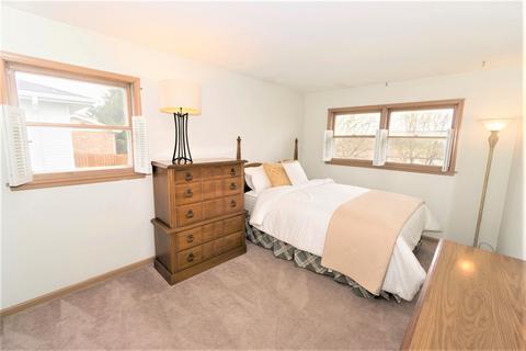 819 W Heritage Dr, Addison, IL 60101 photo 11