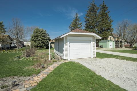 224 W 6th St, Minonk, IL 61760 photo 4
