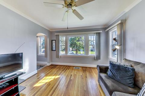 4932 W Warwick Ave, Chicago, IL 60641 photo 4