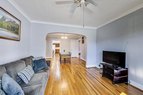 4932 W Warwick Ave, Chicago, IL 60641 photo 3