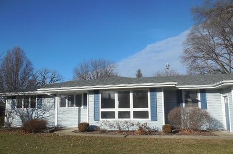 108 Main St, Kinsman, IL 60437 photo 1