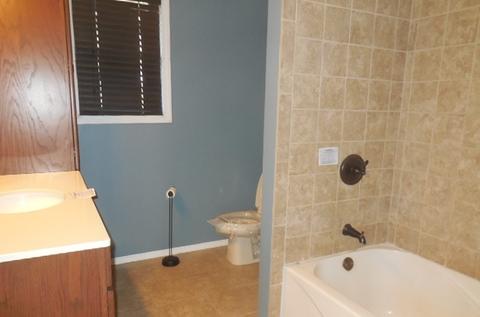 108 Main St, Kinsman, IL 60437 photo 5