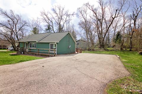 5216 West Ln, Mchenry, IL 60050 photo 2