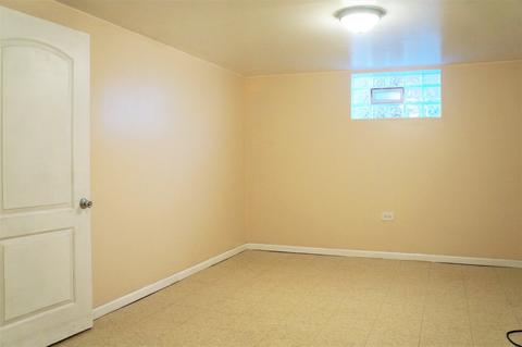 8324 S Bennett Ave, Chicago, IL 60617 photo 17