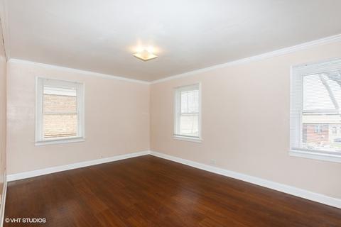8324 S Bennett Ave, Chicago, IL 60617 photo 13