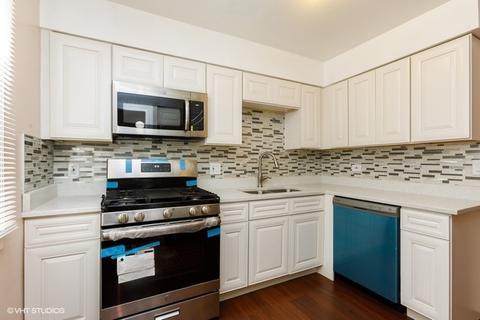 8324 S Bennett Ave, Chicago, IL 60617 photo 5