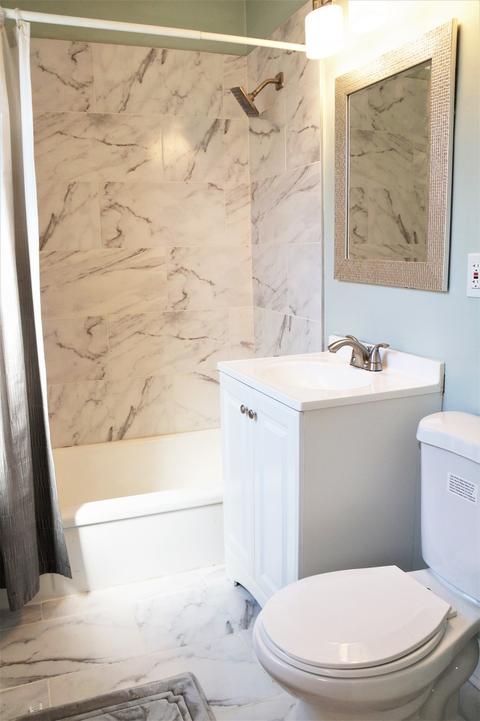 8324 S Bennett Ave, Chicago, IL 60617 photo 10