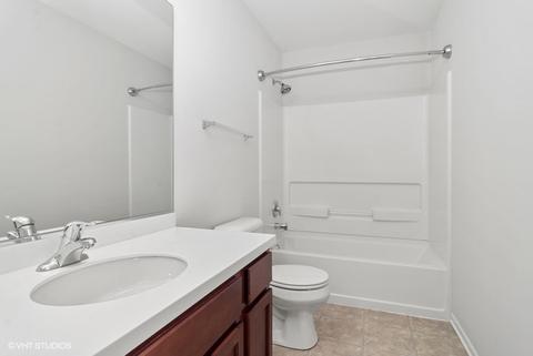 4136 Milford Ln, Aurora, IL 60504 photo 11