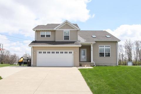 29 River Run, Downs, IL 61736 photo 1
