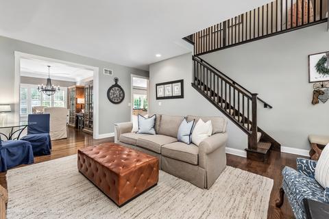 536 W Indiana St, Wheaton, IL 60187 photo 5