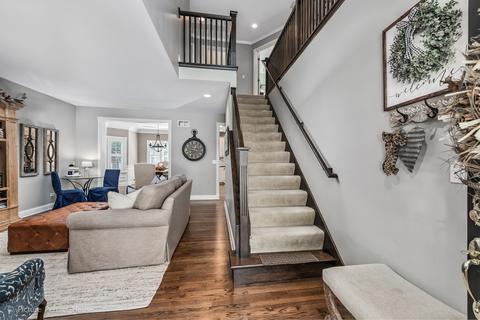 536 W Indiana St, Wheaton, IL 60187 photo 3